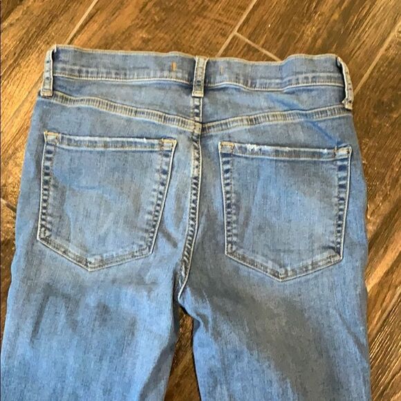 👖🌟 Free People Skinny Distressed Cropped Jeans - Size 26 - Picture 3 of 4